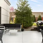 Hampton Inn & Suites York South
